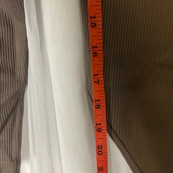 OQQ Brown Zip-Up Bodysuit - Picture 6 of 6